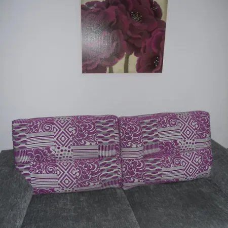 Ryan Tenerife Low Cost Holiday home