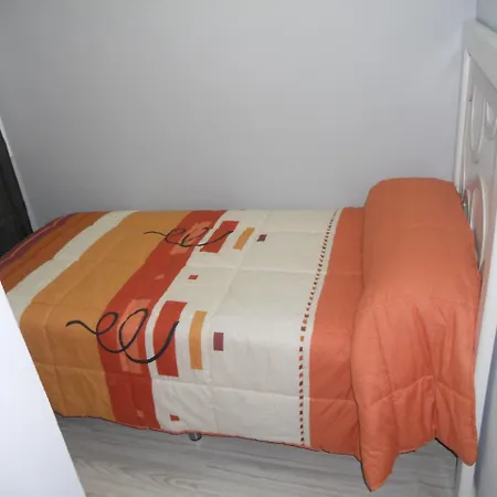 Ryan Tenerife Low Cost Holiday home